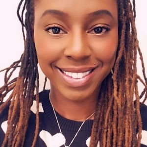 Meet your Posher, Alexandra